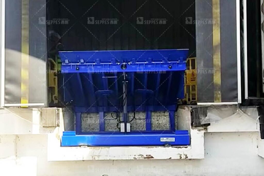 Hydraulic Dock Leveler