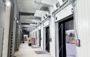 How to Choose the Right Dock Leveler for Your Loading Dock