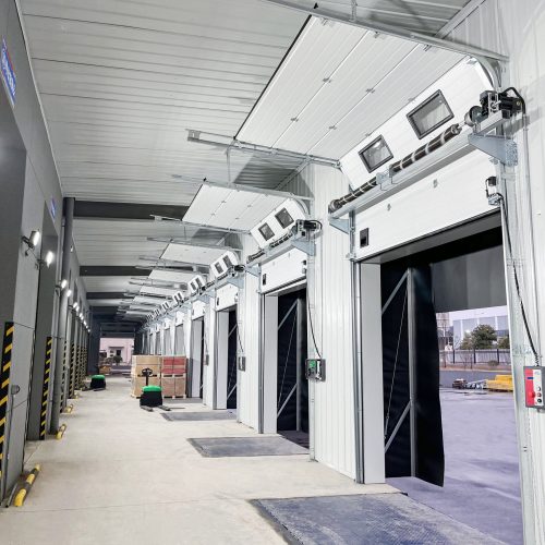 商業用セクショナルドア